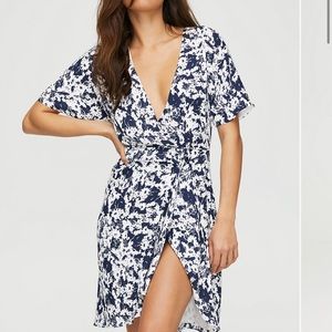 NWT Aritzia babaton Wallace wrap dress small
